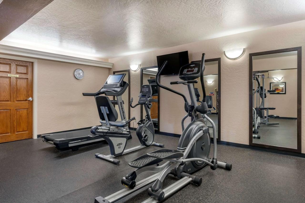 Best Western Plus Hilltop Inn Redding Ngoại thất bức ảnh