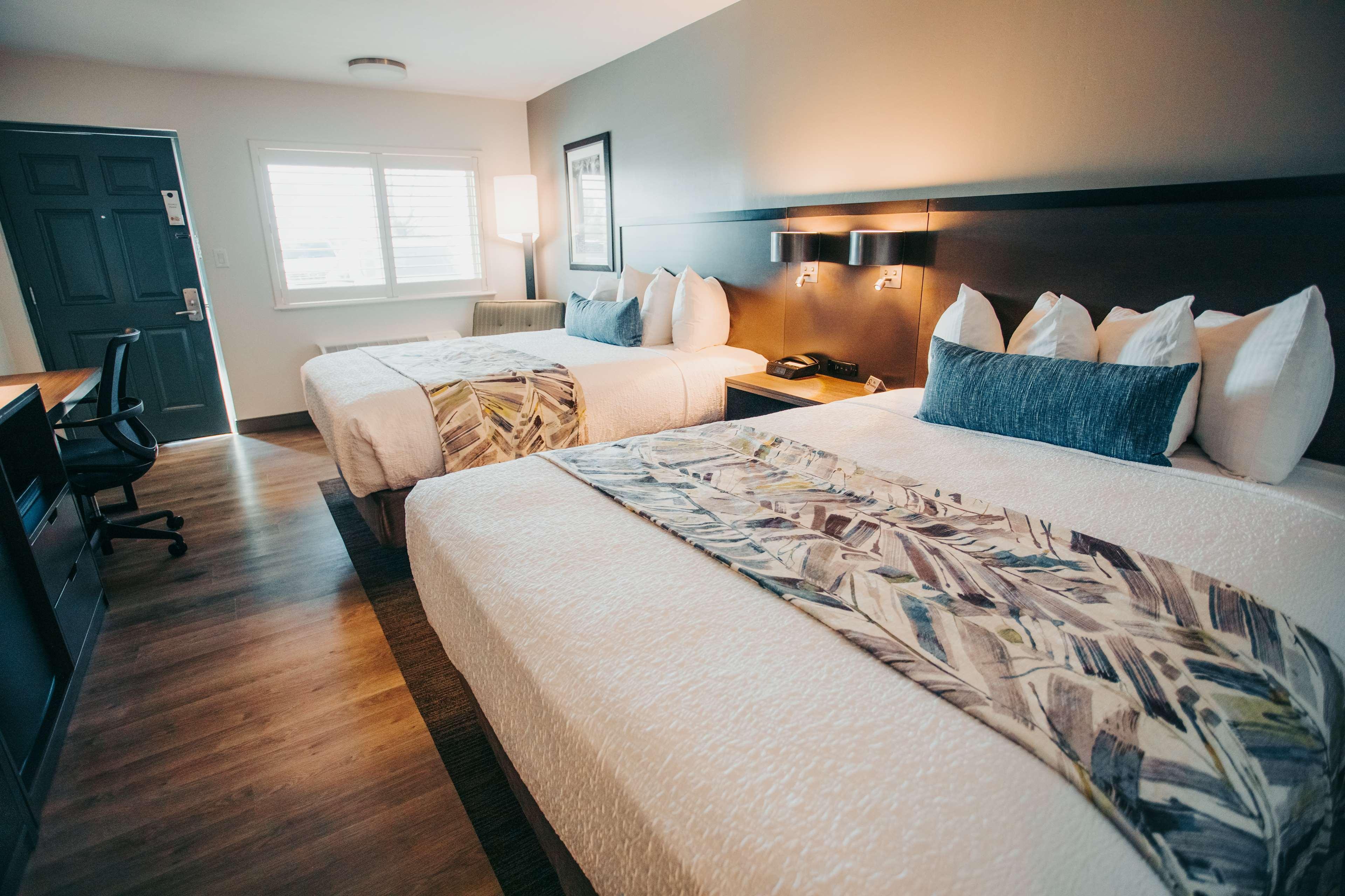 Best Western Plus Hilltop Inn Redding Ngoại thất bức ảnh
