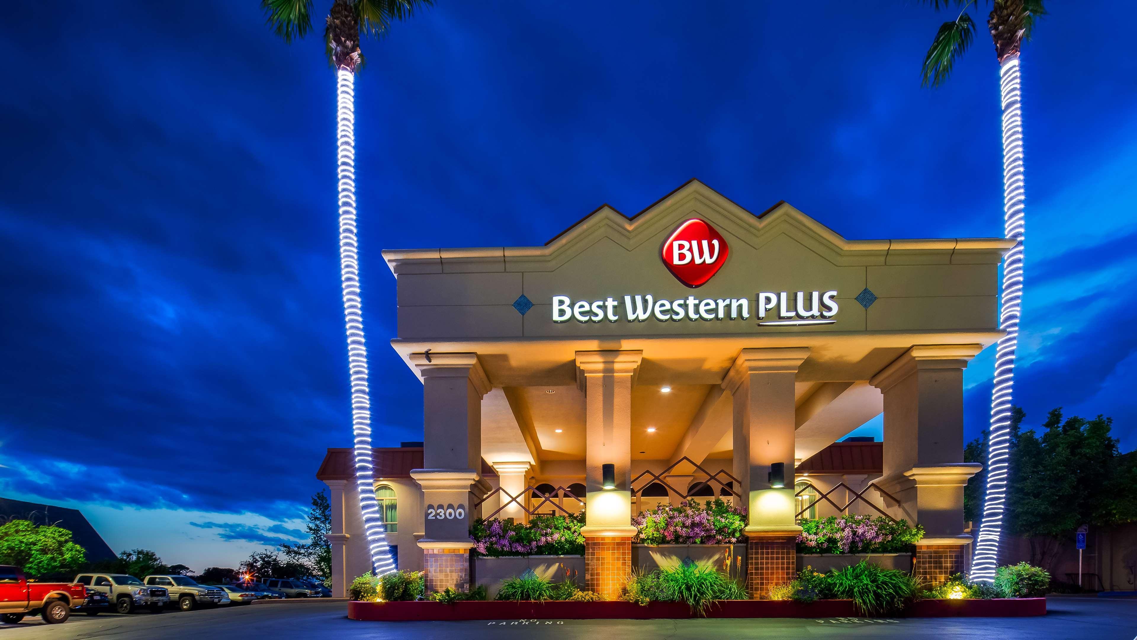 Best Western Plus Hilltop Inn Redding Ngoại thất bức ảnh