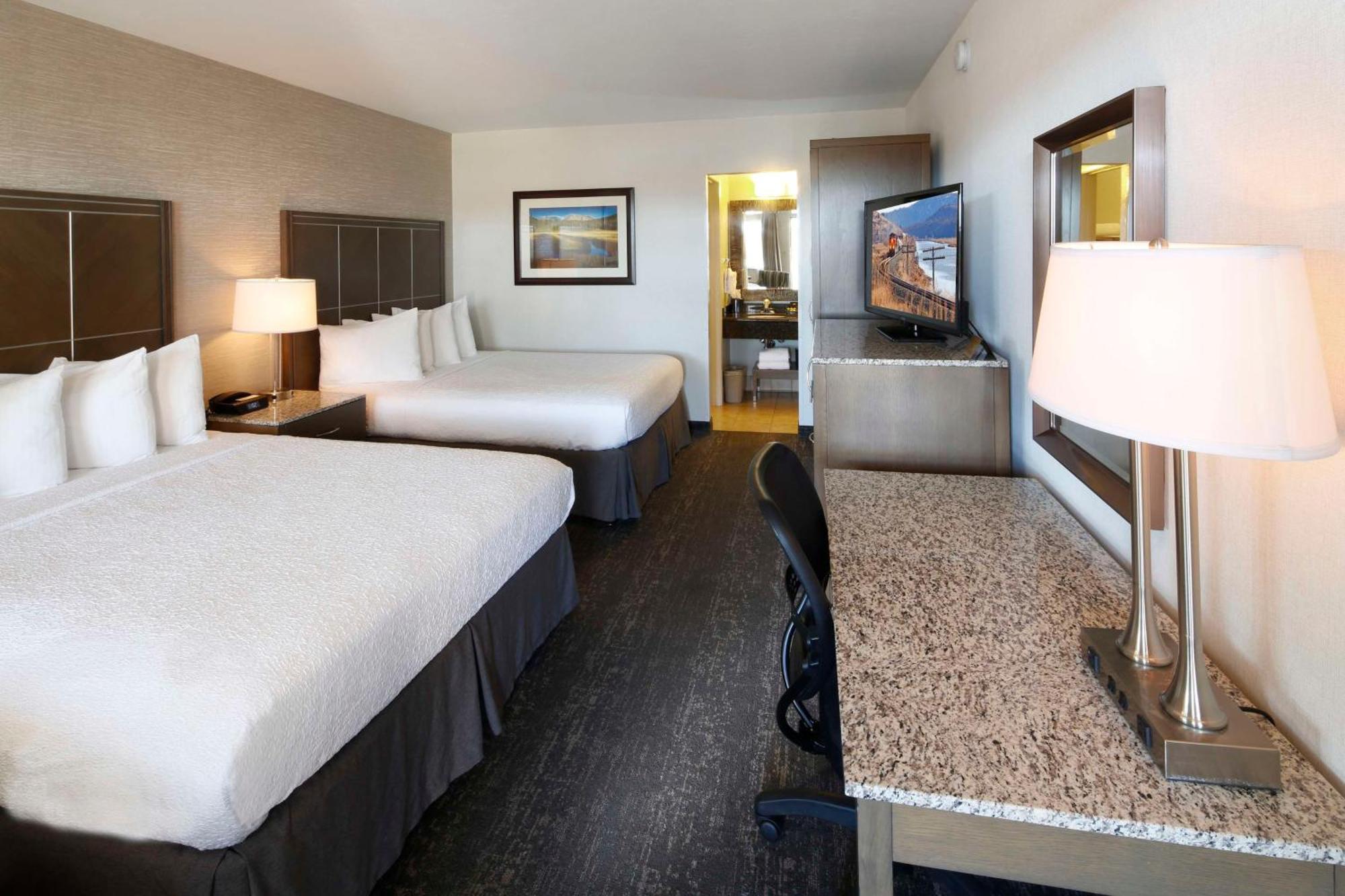 Best Western Plus Hilltop Inn Redding Ngoại thất bức ảnh